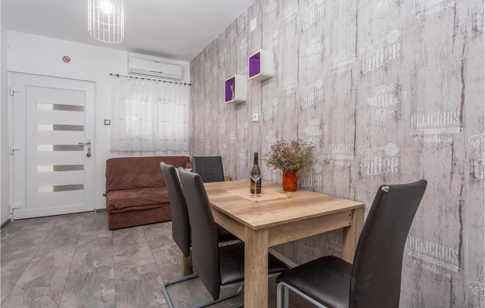 Stunning Apartment In Malinska With Kitchen Exterior photo